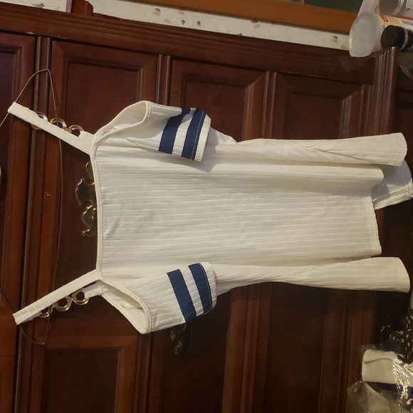 NIB nautical off the shoulder top - Picture 2 of 4